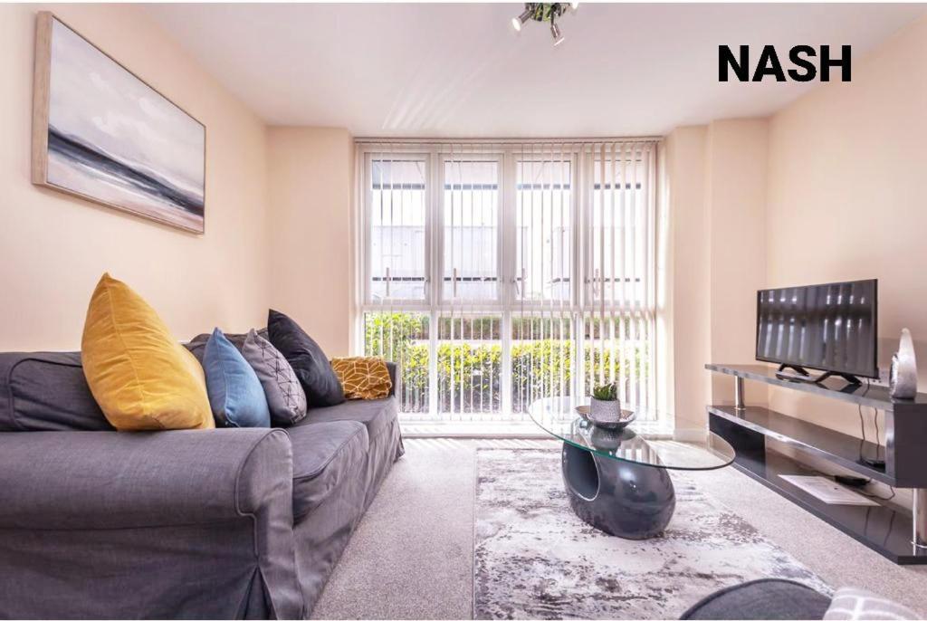 Stylish 2 Bedroom Apartment-Short Term Lets & Serviced Accomodation Reading Dış mekan fotoğraf