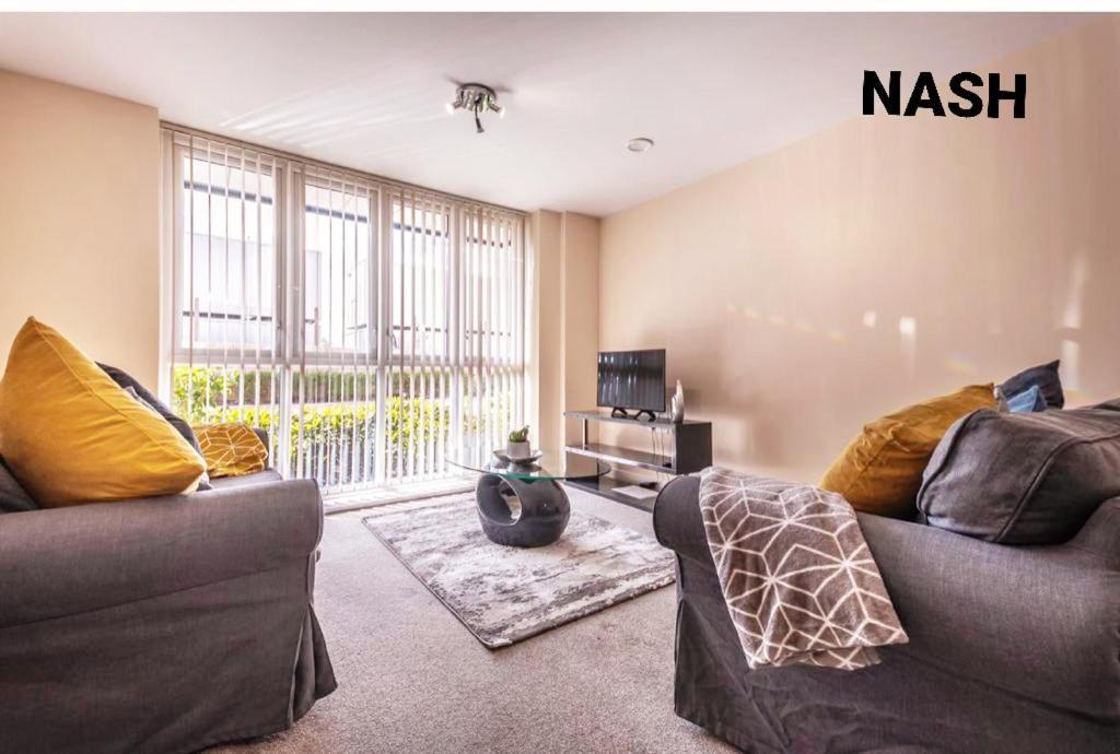 Stylish 2 Bedroom Apartment-Short Term Lets & Serviced Accomodation Reading Dış mekan fotoğraf