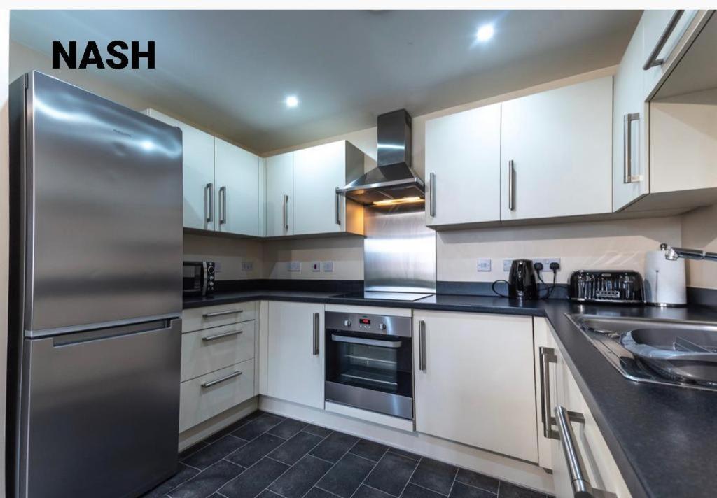 Stylish 2 Bedroom Apartment-Short Term Lets & Serviced Accomodation Reading Dış mekan fotoğraf
